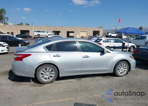 2016 Nissan Altima 2.5/2.5 S/2.5 Sl/2.5 Sr/2.5 Sv из США, поврежденный, VIN 1N4AL3AP8GC261786